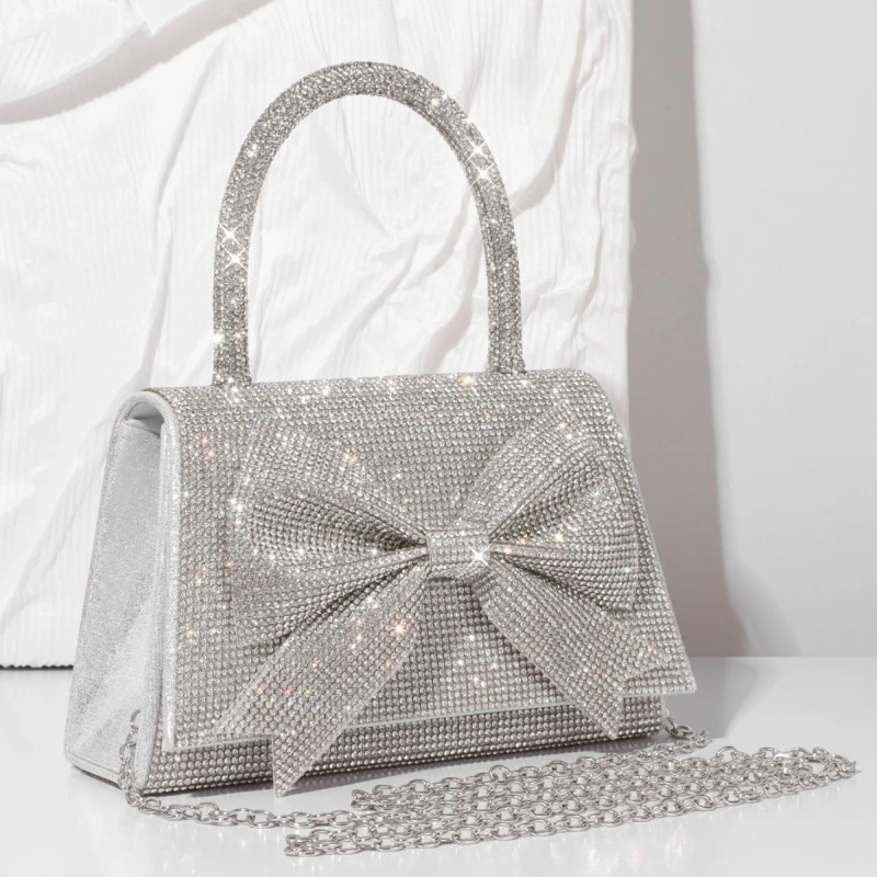 Az ezüst flitter J Marc Chain Satchel kézitáska estélyi táska